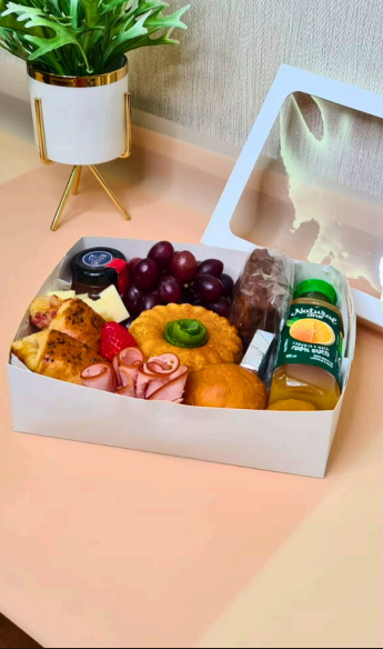 Mini Box Doce Manhã com croissant e brioche artesanal
